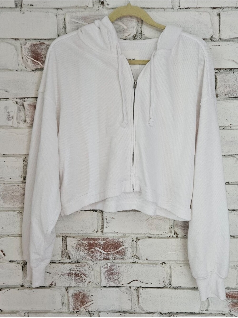 American Eagle White Cropped Zip Hoodie
